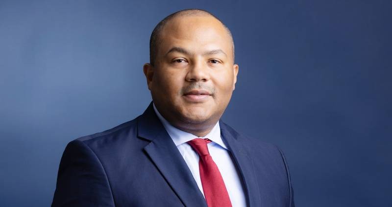 André DEBLEZA, Directeur Général de la filiale SNEDAI VISA.
