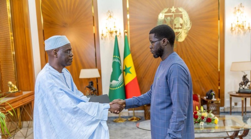 La nomination d’Ahmadou Al Aminou Lo au poste de Premier ministre du Sénégal marque un tournant politique important dans le quinquennat de Bassirou Diomaye Faye.