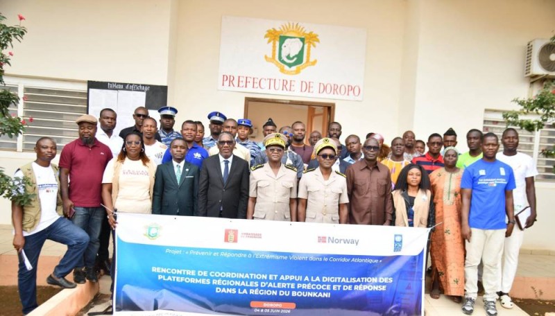 Photo de famille des participants à l’atelier organisé par le PNUD et ses partenaires à Ferkessédougou/Doropo.