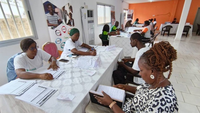 La box thématique de l'Agence emploi jeunes (au premier plan) a fortement été sollicitée. (Ph: Dr)