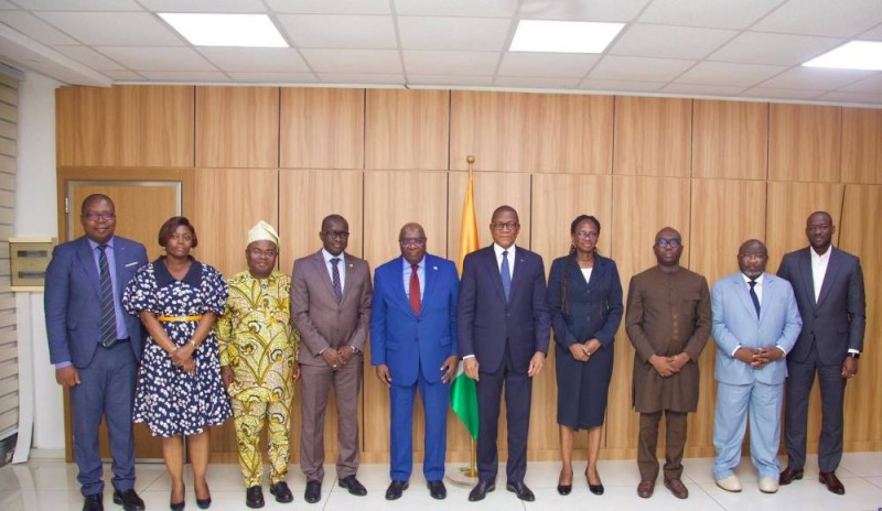 La Côte d’Ivoire et l’UEMOA consolident leur partenariat en faveur d’une agriculture moderne, durable et créatrice de richesses pour les populations de la sous-région.
