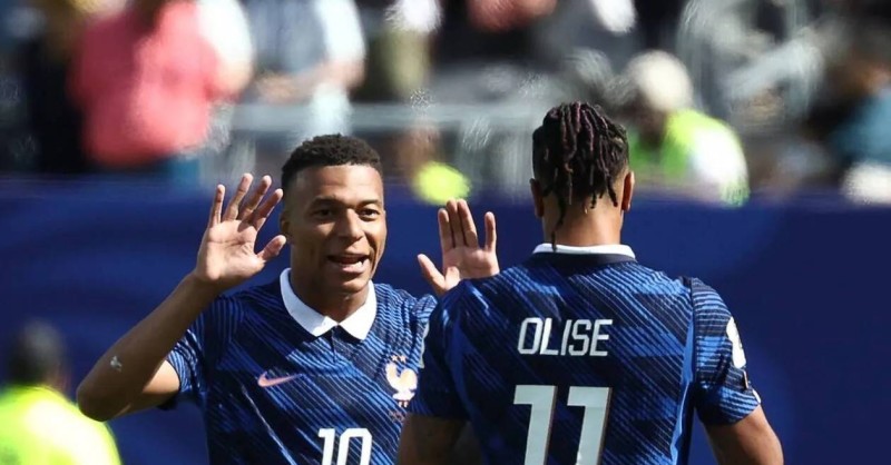 Kylian Mbappé et les Bleus battent le Sénégal