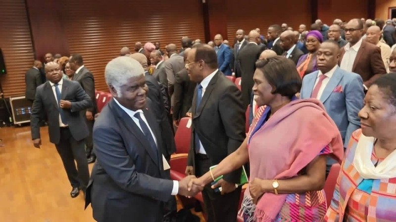 
Le Premier ministre a présenté aux partis politiques et aux organisations de la société civile les grandes orientations de la réforme de la gouvernance électorale envisagée par le gouvernement. (DR)

