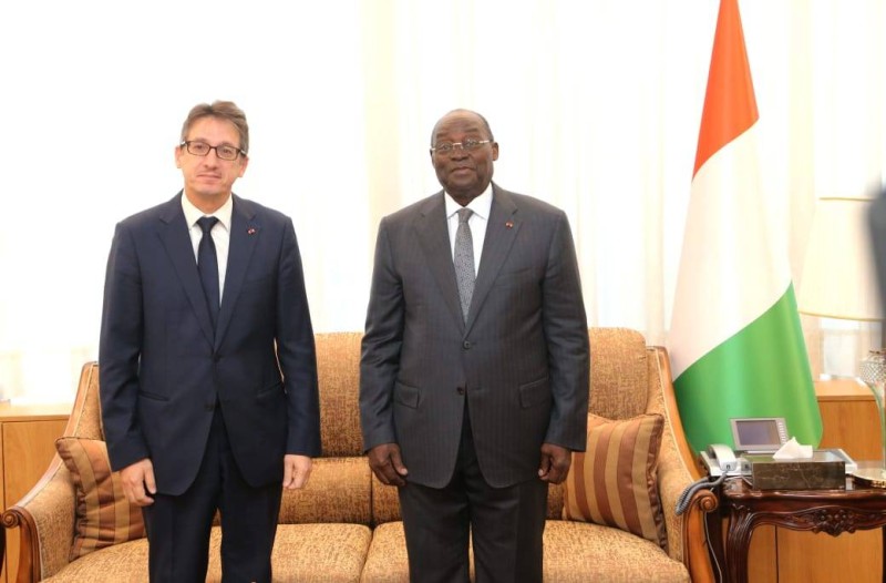 Le vice-Président, Tiémoko Meyliet Koné, a échangé avec les ambassadeurs  d'Algérie...