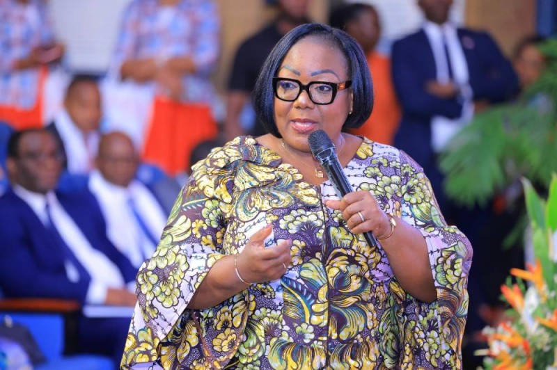 Anne Désirée Ouloto-Lamizana, ministre d'Etat, ministre de la Fonction publique et de la modernisation de l'administration.