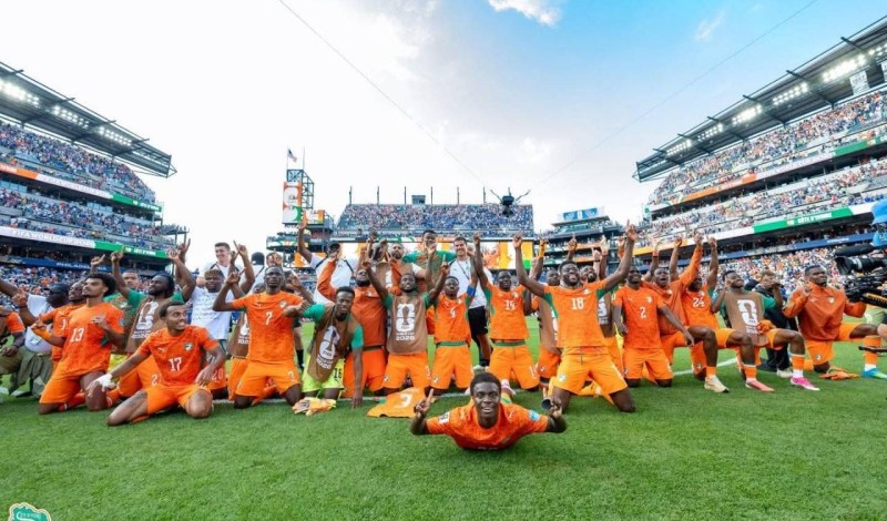 Les Eléphants de Côte d'Ivoire après leu victoire contre la Curraçao