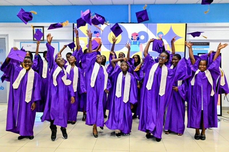 Après cette formation, les filles ont été invitées à continuer d'apprendre et à croire à leur potentiel. (Photo. Dr)
