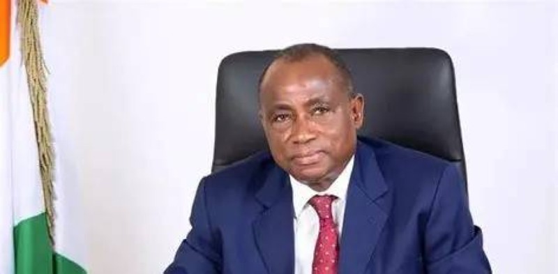 Le ministre de l'Éducation nationale, de l'Alphabétisation et de l'Enseignement technique, N'Guessan Koffi