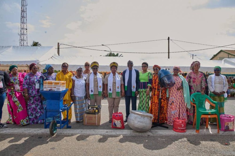 Amadou Koné et le conseil municipal comblent les femmes de Bouaké.