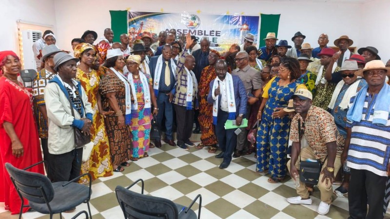 Les filles et fils Winnin, Kroumen et Bakwé à jamais main dans la main.