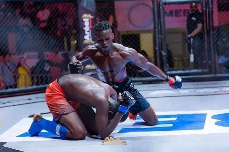 L’Ivoirien Kouakou Zakaria lors de son combat remporté face à son adversaire malien lors de la grande finale d'Aml en 2024. (Ph: Dr)