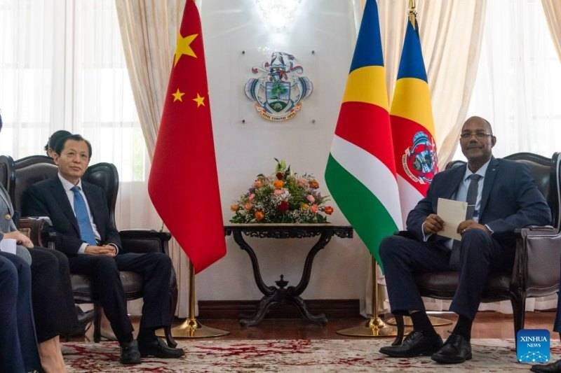 Xi Jinping et le président des Seychelles échangent