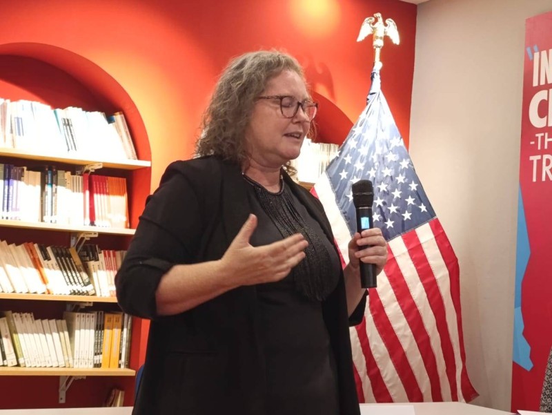 Lisa Overman a donné des explications sur les contours et la portée historique de cet évènement. (Ph: Dr)