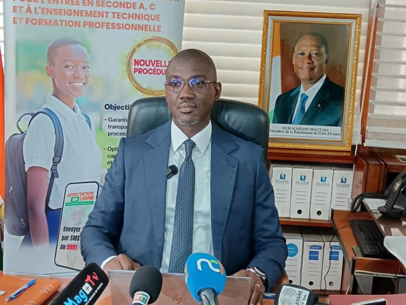 Le directeur de l’Orientation et des bourses, Ségali Yéwé Stéphane, a fait l'annonce au cours d'un point-presse.