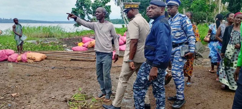 L'embarcation transportait également une quantité de manioc, en plus de 18 passagers. (Ph: Dr)