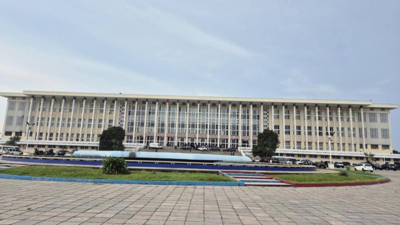 RDC: le Sénat valide une révision à la baisse du budget de l'État marquée par une hausse des dépenses sécuritaires