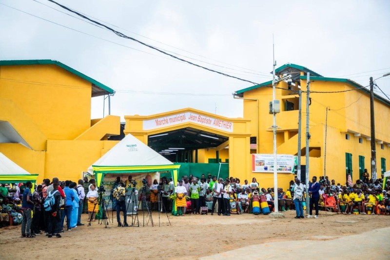 Le marché de Bonoua restructuré désormais aux mains des commerçants. (Ph: Jean Bavane)