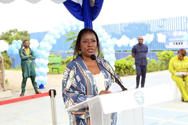 Représentant la Première Dame, Dominique Ouattara, Mme Nadine Sangaré a salué une initiative porteuse d'espoir pour les enfants des centres d'accueil.