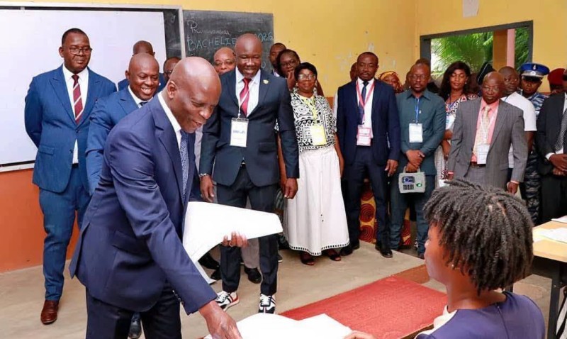Le ministre de l'Enseignement supérieur et de la Recherche scientifique, le Professeur Adama Diawara