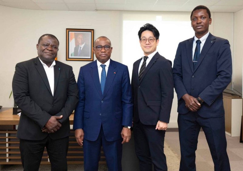 La coopération entre le ministère de l’Éducation nationale et Daikin se consolide dans le domaine de la Formation technique. (Ph: Dr)