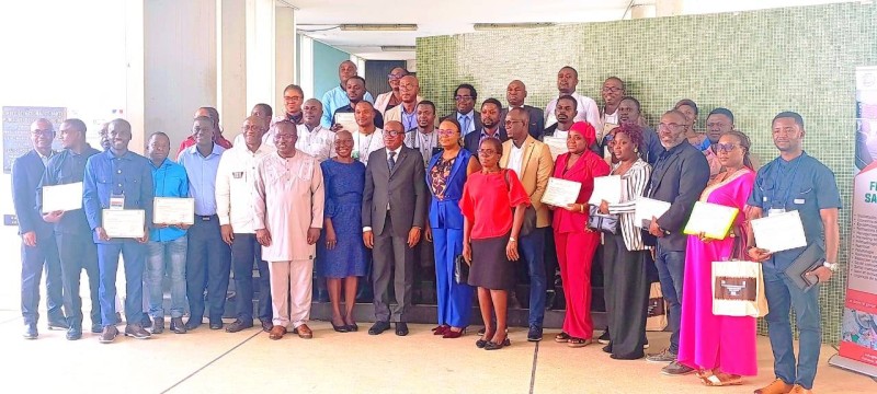 Santé en Côte d'Ivoire : 27 professionnels certifiés en suivi-évaluation des programmes