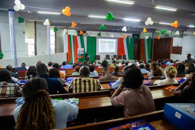 Les participants ont échangé sur les réponses à apporter aux urgences sanitaires dans un contexte de ressources limitées.